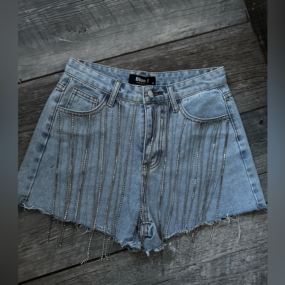 Very cute shorts, they are new but did not fit me 😩